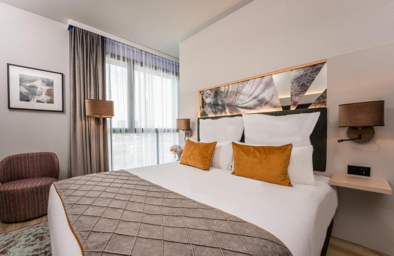 Leonardo Royal Hotel Barcelona Fira المظهر الخارجي الصورة