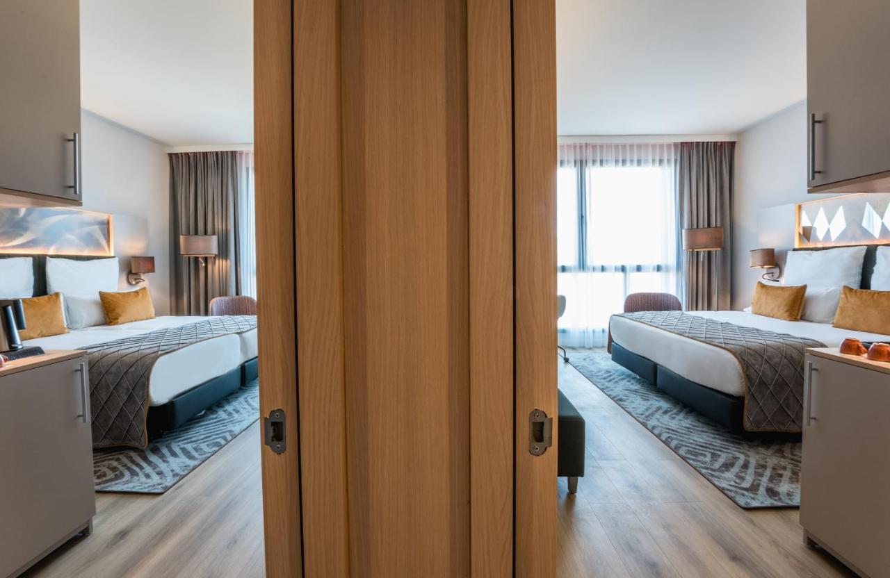Leonardo Royal Hotel Barcelona Fira المظهر الخارجي الصورة